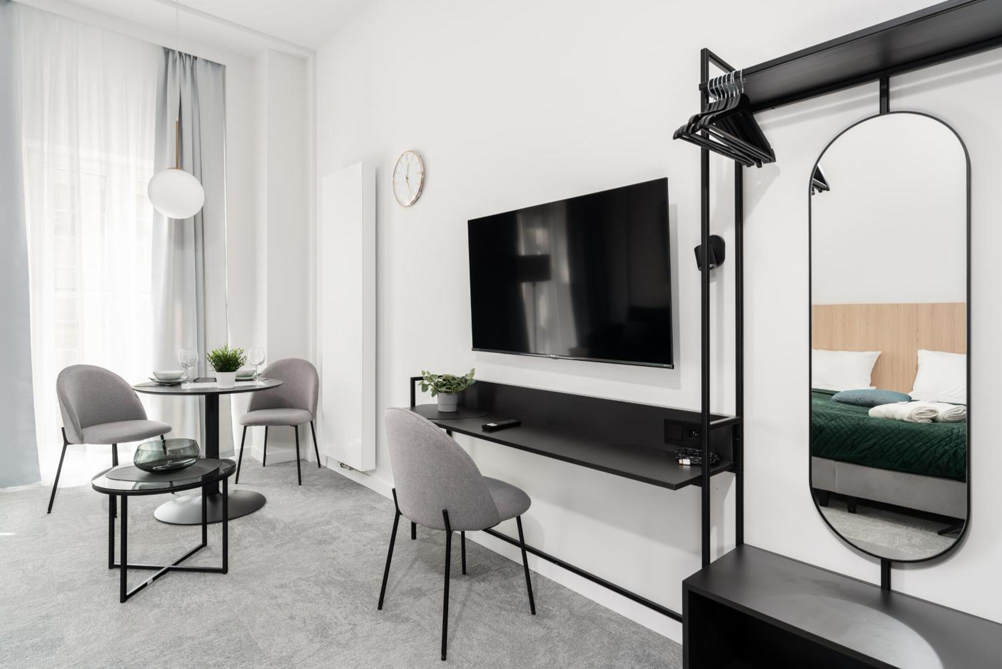 Citycenter Sauna & Fitness Apartments Podgorna By Renters Prestige ポズナン エクステリア 写真